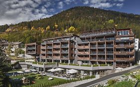Molaris Lodge